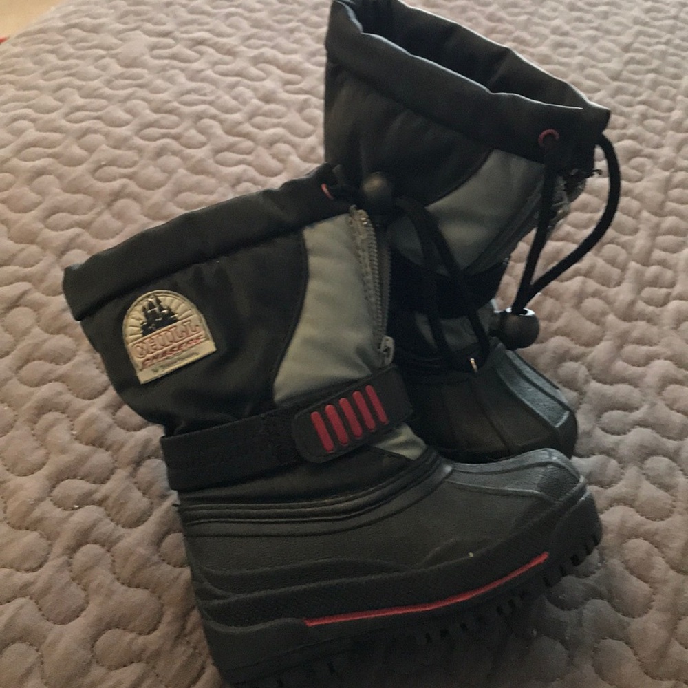 Buster Brown chill chaser toddler snow boots